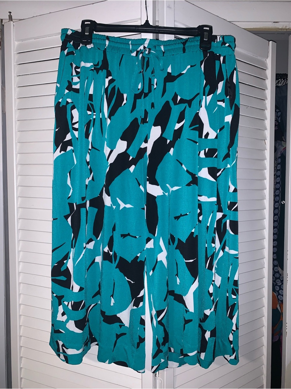 JCPenney Worthington Women’s Printed Drawstring Cropped Wide Leg Culotte Pants